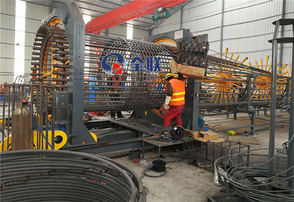 鋼筋籠(lóng)滾焊機 鋼筋(jin)籠滾焊機