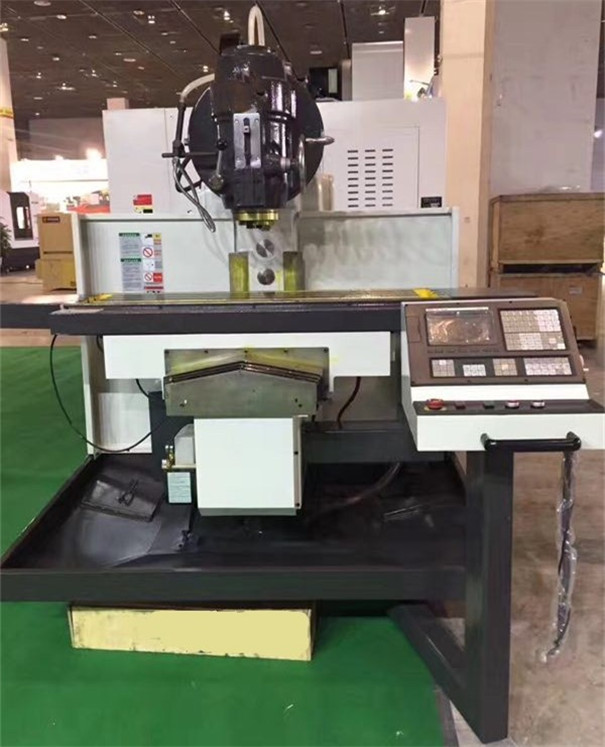 數控(kòng)銑床 數控銑床