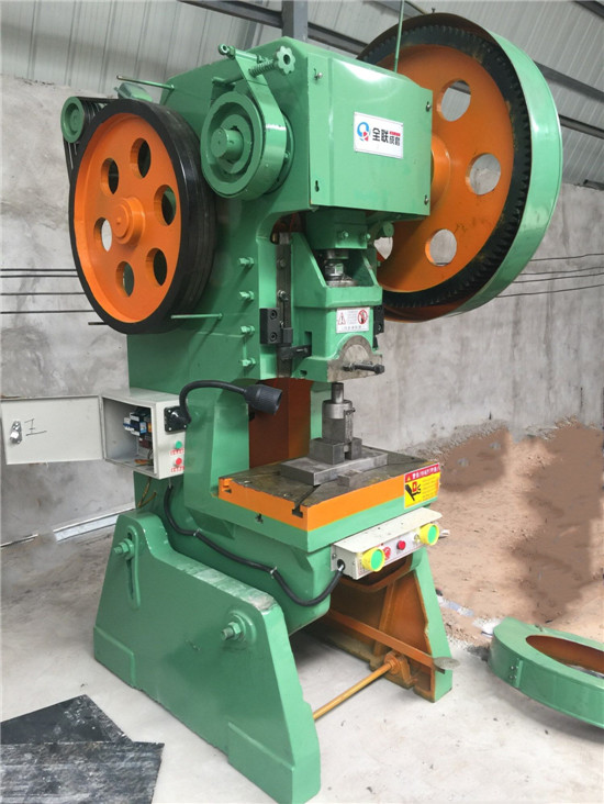 可傾(qīng)式壓力(li)機 可傾(qing)式壓力(li)機