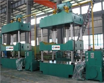 四柱液壓(ya)機安裝、移機(jī)、維修、改造哪(nǎ)家好？