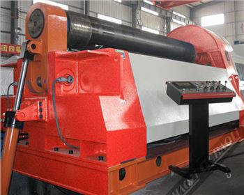 四輥卷(juàn)闆機性能優(you)點有哪些？