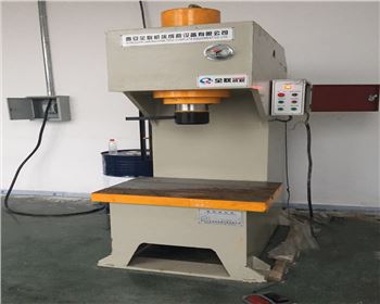 單柱液壓(yā)機維修改造