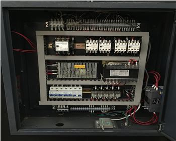 液壓折(shé)彎機電(dian)路維修(xiū)改造